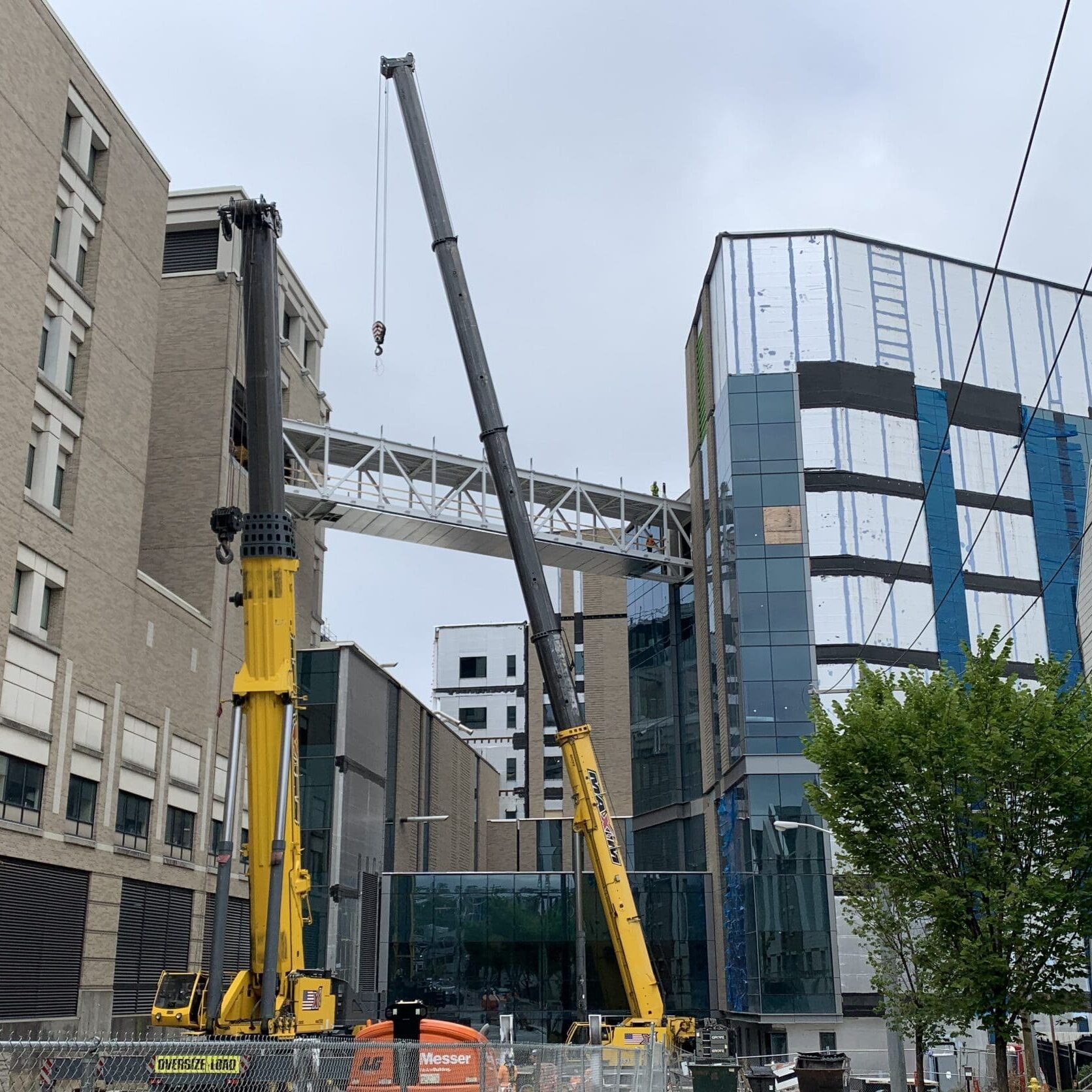 Prefabricated connector bridge 